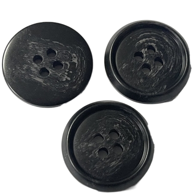 Vier Loch-nachgemachter gefälschter Horn-Knopf 25mm mit Rim Use For Coat Outerwear