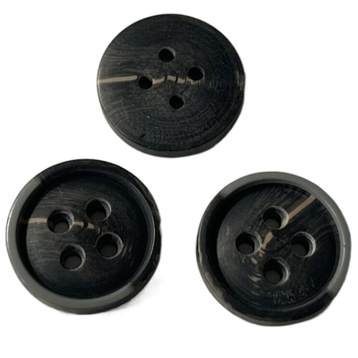 15mm Mantel-Oberbekleidung vier Loch Faux-Horn-Knöpfe mit Kante