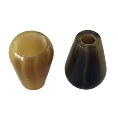 Fantastische Plastikschnur beendet Knöpfe mit Horn-Effekt kundengebundener Größe und färbt Gebrauch auf Material des Hoodie-DIY