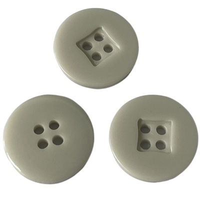 Licht Grey For Sewing der Hemd-Plastikharz-Knopf-quadratisches Mitte-28L