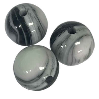 Eine die Loch-Fantasie-Harz-Perlen-Knöpfe marmorn Runde des Effekt-10mm für Kleid